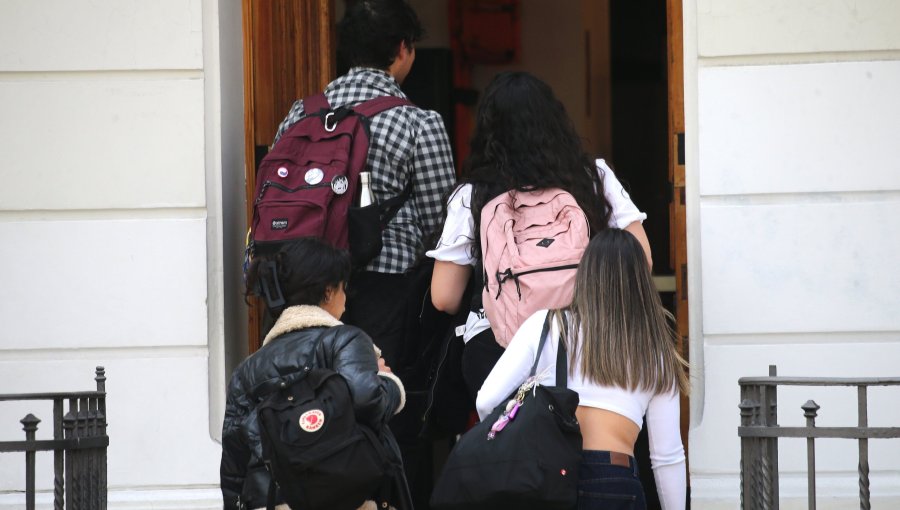 Más de 81 mil estudiantes de la V Región acceden a beneficios estudiantiles para la educación superior en 2025