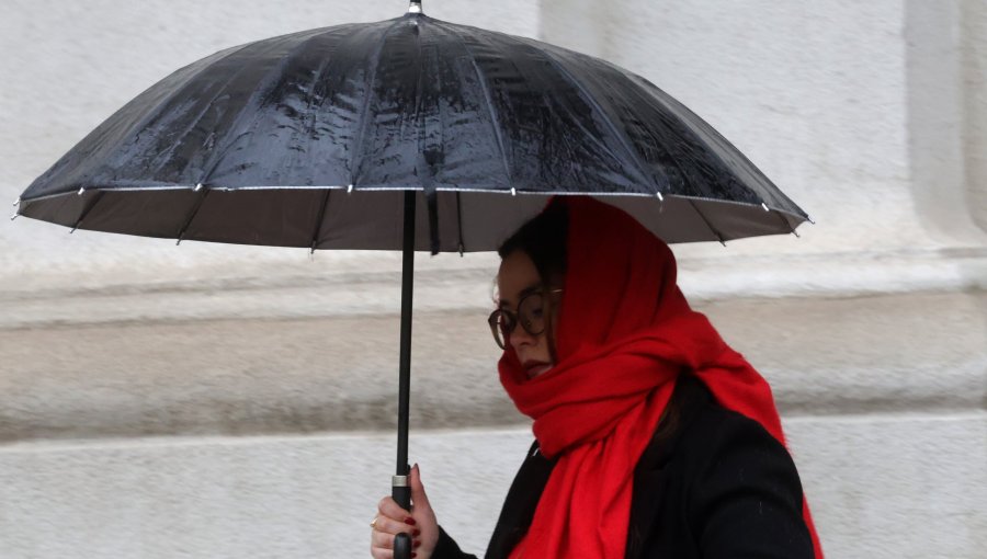 Santiago recibió más de 23 milímetros de aguas lluvias y aún le faltan 30 mm más