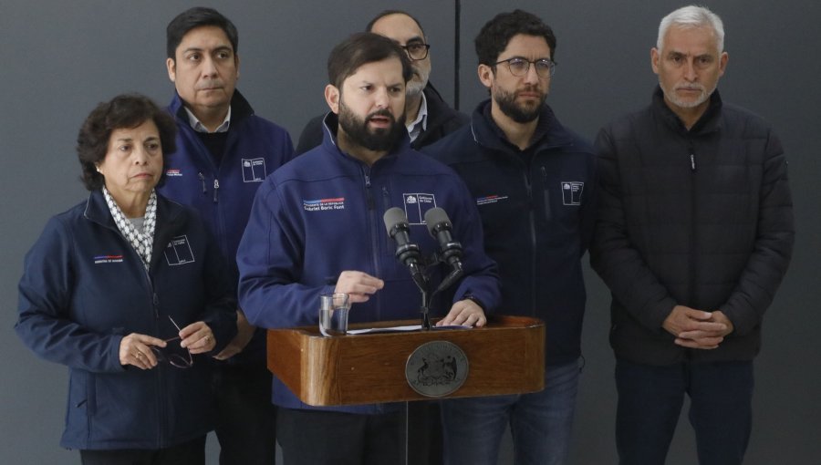Presidente Boric enfatiza que la prioridad es la operación de rescate, postergando la definición de responsabilidades