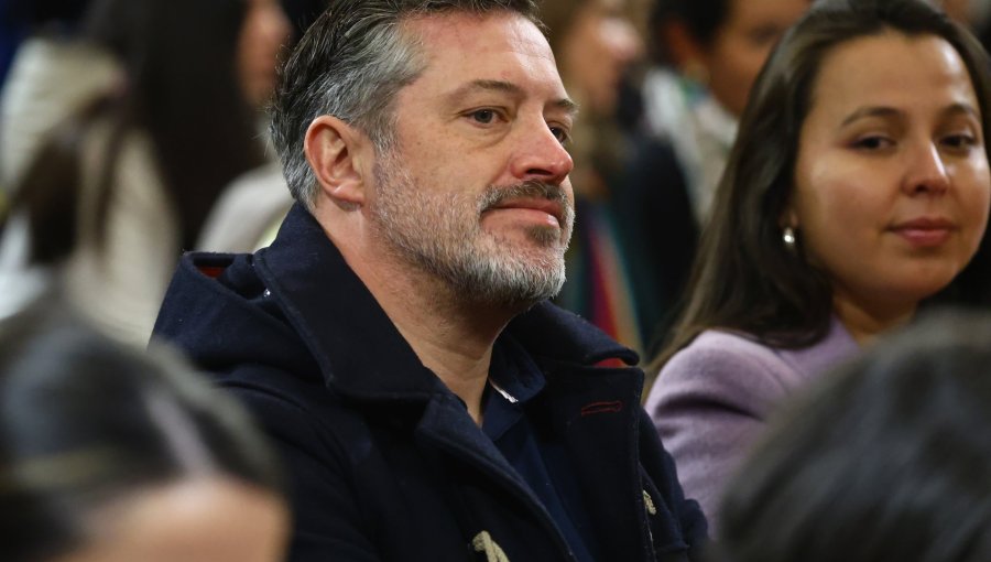 Sebastián Sichel critica a un sector de la derecha por la polarización generada por la violencia digital