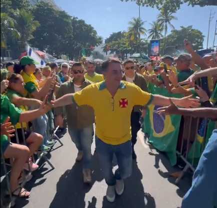 Corte Suprema de Brasil ordena arresto domiciliario para el expresidente Jair Bolsonaro