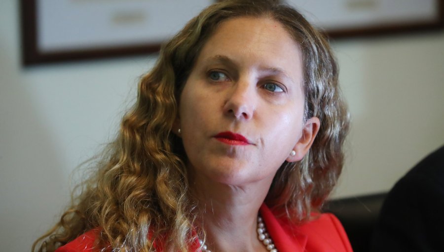 Presidenta de la Sofofa llama a empresarios a mantenerse al margen de la política partidista: "Tenemos que ser totalmente agnósticos"