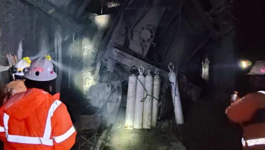 Expresidente ejecutivo de Codelco dice que mineros de El Teniente "no tuvieron ninguna posibilidad de poder guarecerse"