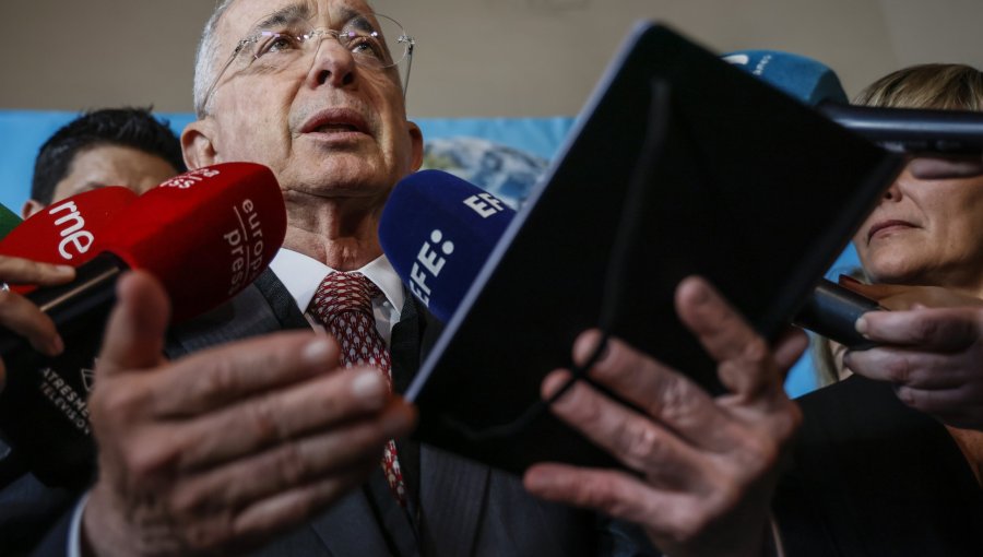 Tribunal Supremo de Colombia rechazó recurso de expresidente Uribe y seguirá con arresto domiciliario