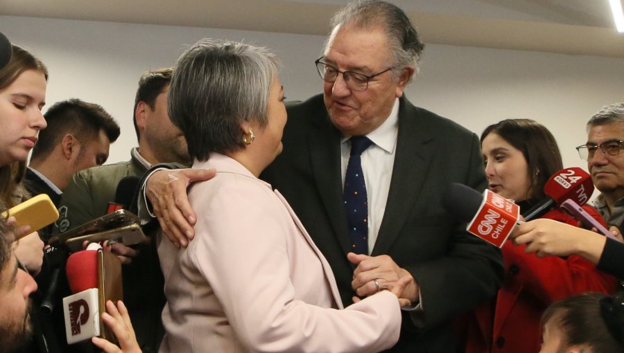 Directiva Nacional de la DC se reunió por primera vez con Jeannette Jara y entregó nombres para integrar comando