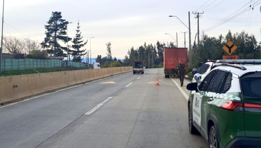 Peatón fallece atropellado por camión en el camino La Pólvora de Valparaíso: Carabineros afirma que cruzó en paso no habilitado