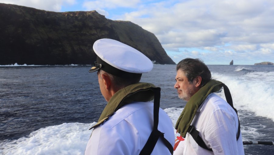 Fiscalía de Rapa Nui y la Armada de Chile coordinan trabajo investigativo para combatir el tráfico ilícito de drogas hacia la isla