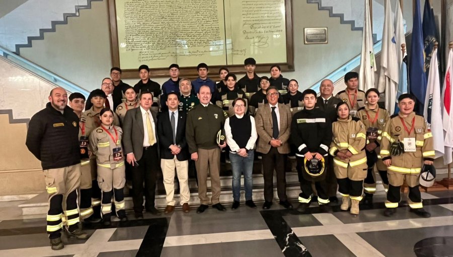 Diputado Barrios valora aprobación de proyecto de cobertura en salud mental para Bomberos