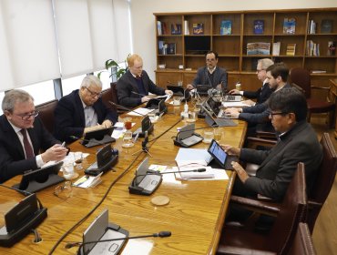 El levantamiento del secreto bancario llega al Senado: Comisión de Economía debate el polémico proyecto de ley