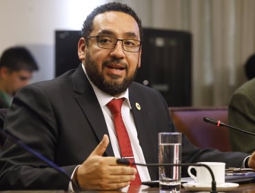 Ministro Cataldo critica actuar de profesor que gritó a estudiantes que defendían a Pinochet en Limache