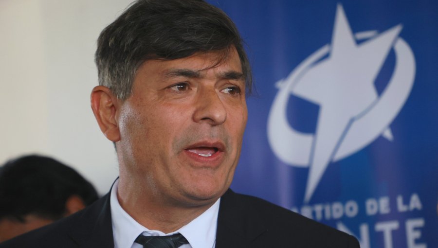 Parisi apunta a Sutil como carta presidencial de Chile Vamos por eventual bajada de Matthei: "Es mucho mejor candidato"