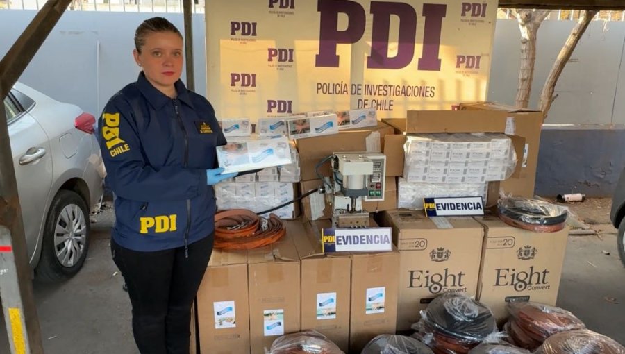 PDI desmantela taller ilegal de fabricación de ropa falsificada y acopio de contrabando por más de $124 millones en Cerrillos