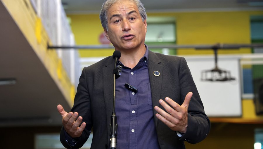 Presidente del Colegio de Profesores apunta a "estrés laboral" de docente que gritó a alumnos en Limache
