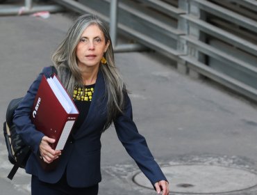 Santibáñez califica de "pobre" la respuesta de la Defensoría tras denuncia contra abogado de Monsalve y estudia acciones penales