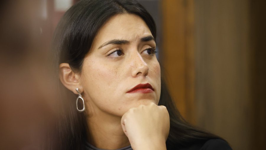 Jefa territorial del comando de Jeannette Jara reiteró que hubo un error en el programa al plantear la nacionalización del cobre