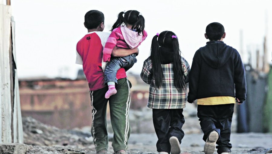 Editorial: Los niños que no celebran su día: La deuda pendiente del Estado de Chile