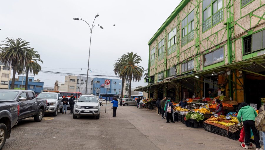 Intervención en el Mercado Cardonal de Valparaíso cumple dos meses: aseguran que han bajado los delitos y que hay más orden