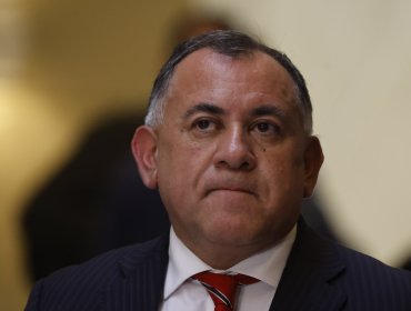 Aedo desdramatiza "error" que reconoció Jara y dice que la nacionalización del cobre "no es un tema de acuerdo"