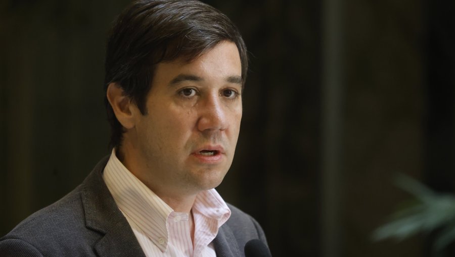 Ramírez arremete contra Republicanos tras inscripción de pacto: "Si llegamos a perder el Congreso va a ser culpa de la falta de unidad"