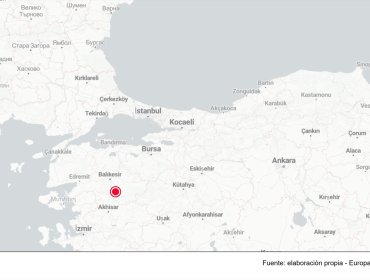 Cuatro heridos y varios rescates tras sismo de magnitud 6,1 en Turquía