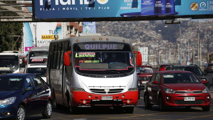 La crisis de Fenur que puede dejar sin micros a Quilpué, Villa Alemana y sin trabajo a 350 choferes