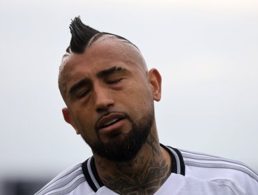 Árbitro Felipe González consignó reclamos e insultos de Arturo Vidal tras empate entre Everton y Colo-Colo