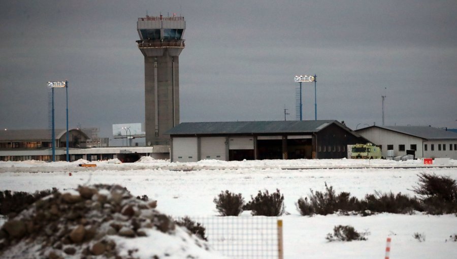 Suspenden proceso a piloto estadounidense que aterrizó en la Antártica y deberá donar US$30.000 a Fundación Nuestros Hijos