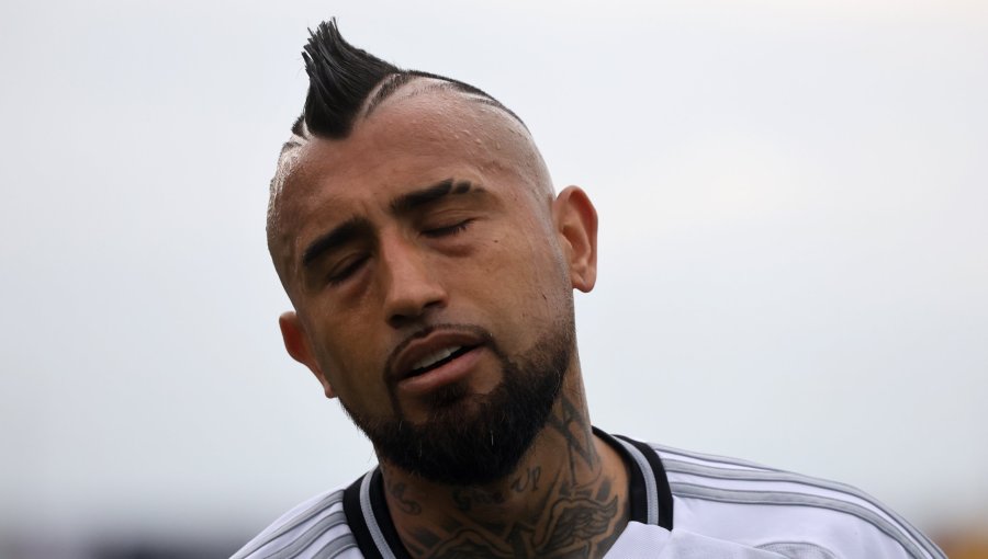 Árbitro Felipe González consignó reclamos e insultos de Arturo Vidal tras empate entre Everton y Colo-Colo