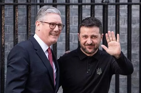 Zelenski celebra el apoyo de la Unión Europea a Ucrania tras anuncio de reunión entre Trump y Putin
