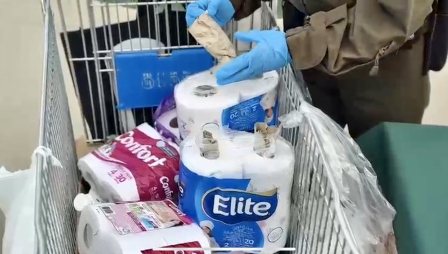 Sorprenden a mujer traficando droga oculta en rollos de papel higiénico en Valparaíso