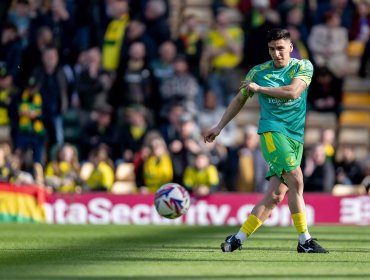 Marcelino Núñez anotó un gol en triunfo y avance del Norwich en la Carabao Cup en Inglaterra
