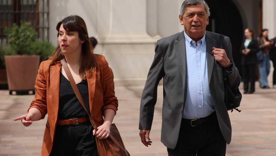 Presidentes de partidos oficialistas reaccionan a quiebre en pacto parlamentario: "La unidad es un camino difícil de recorrer"