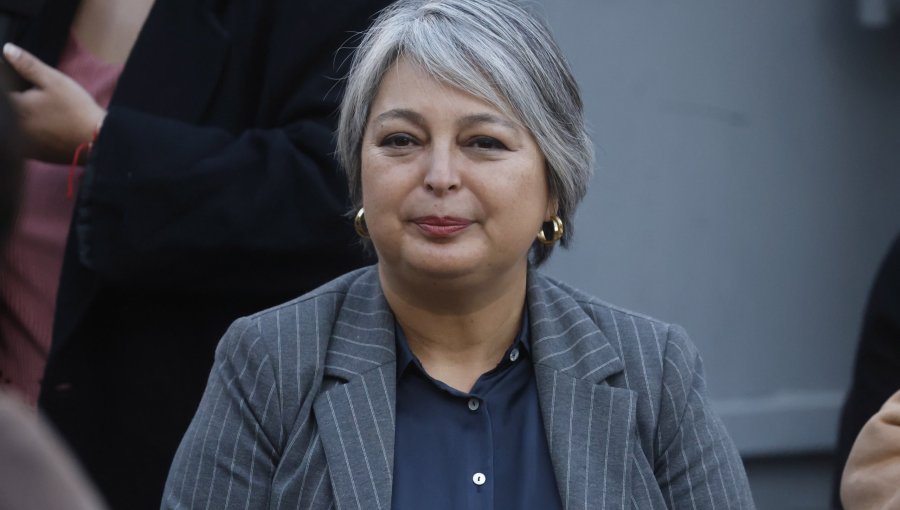 Jara asegura tras dichos de Kast sobre el Congreso que es un "error" querer "gobernar por decreto"