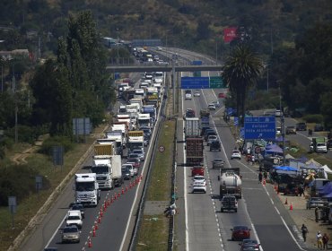 Anuncian tarifa rebajada en peajes Lo Prado y Zapata de la ruta 68 por fin de semana largo