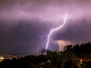 Qué son las tormentas secas y qué papel tienen en los incendios forestales que asolan parte de España