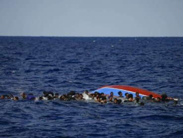 Al menos 26 migrantes muertos y varios desaparecidos deja naufragio frente a la isla italiana de Lampedusa