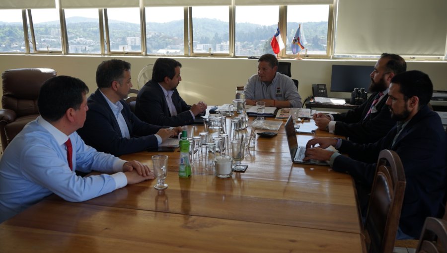 Comprometen acelerar recursos para pagar sueldos en la Corporación Municipal de Villa Alemana ante descalabro financiero