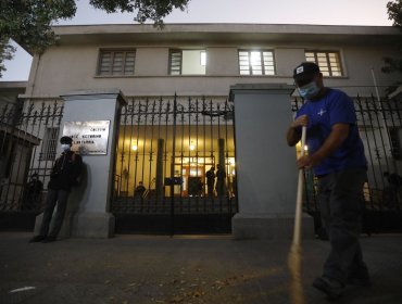Dos alumnos de liceo en Lastarria resultaron heridos tras incidentes en el establecimiento: se desconoce el paradero de ambos