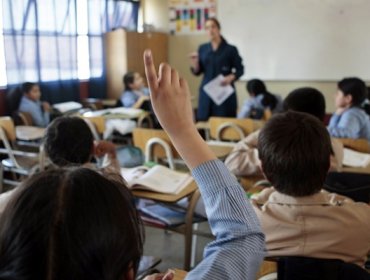 Editorial: ¿Qué es primero, el derecho de los profesores o de los niños?