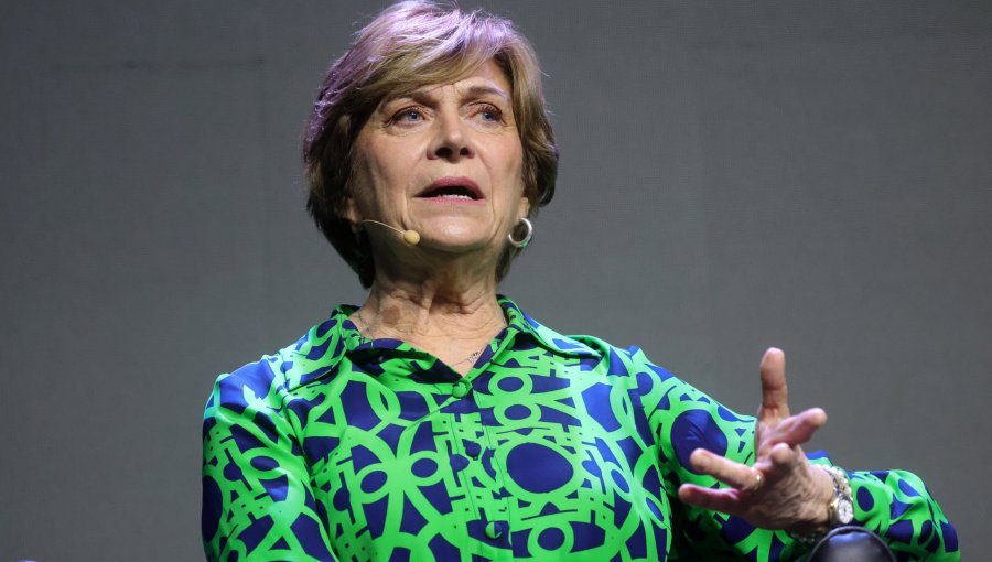 Matthei critica la polarización y apuesta por el centro: "Va a permitir dar la estabilidad que Chile necesita"