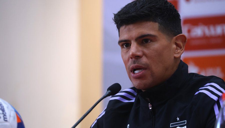 Esteban Pavez acusa "descoordinación de la gente del club" por fallido "arengazo" en el estadio Monumental