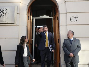Johannes Kaiser inscribió en el Servel su candidatura presidencial por el Partido Nacional Libertario