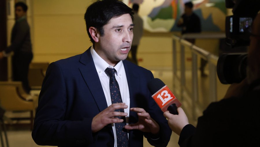 Miguel Ángel Calisto reúne firmas y confirma candidatura independiente al Senado por Aysén