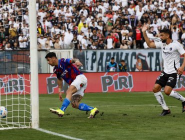 Universidad Católica le dio un mazazo a Colo Colo y dejó a Jorge Almirón en la cuerda floja