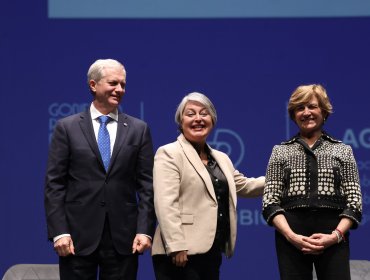 Encuesta Pulso Ciudadano: Jeannette Jara ganaría en primera vuelta, pero pierde con Kast y Matthei en el balotaje