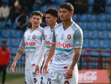 Huachipato apabulló a un Deportes Limache que sigue mirando de reojo al abismo