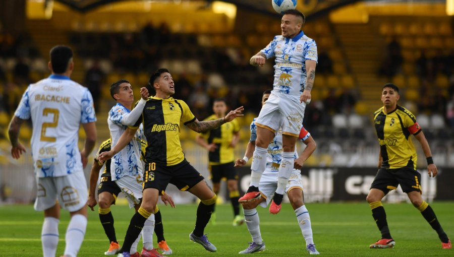 Everton no pudo ante el líder exclusivo: Coquimbo Unido ahora le sacó 9 puntos a la U