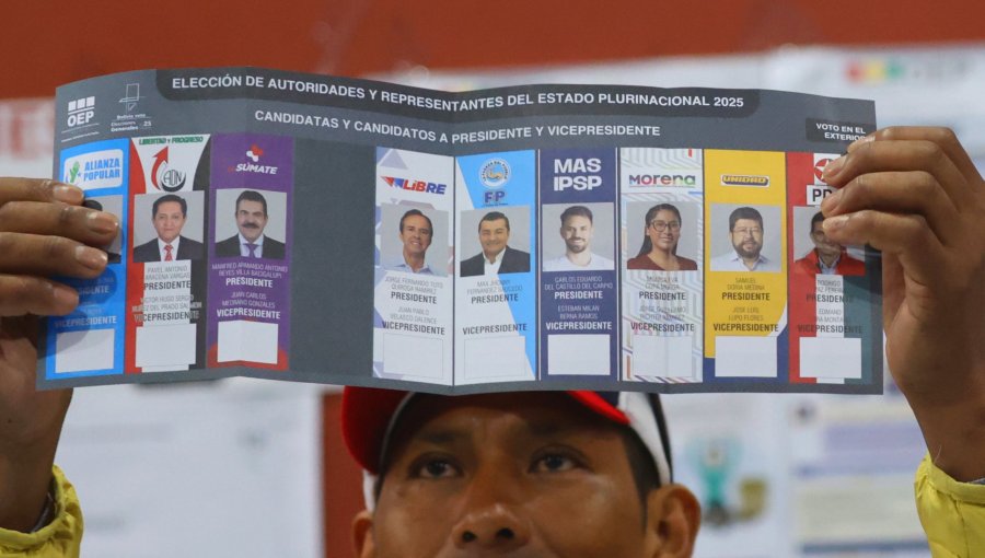 Bolivianos en Chile participaron masivamente de elecciones presidenciales de su país
