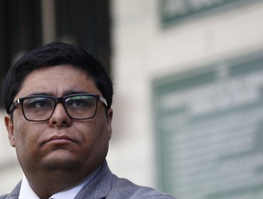 Diputado Meza, del Partido Republicano, fue víctima de un 'abordazo' junto a su sobrina en Huechuraba: "Nos tocó sufrir a nosotros"