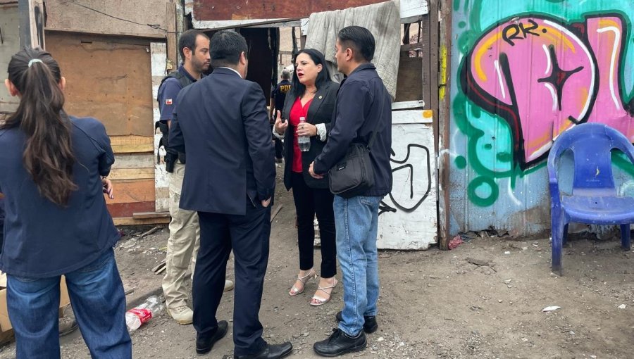 Detienen a mujer que asesinó, descuartizó, quemó y enterró a ciudadano venezolano en Iquique